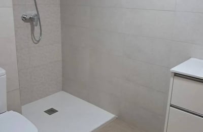 Rental of a new apartment, 3 bedrooms, 96 m², first rental, Alicante, Spain